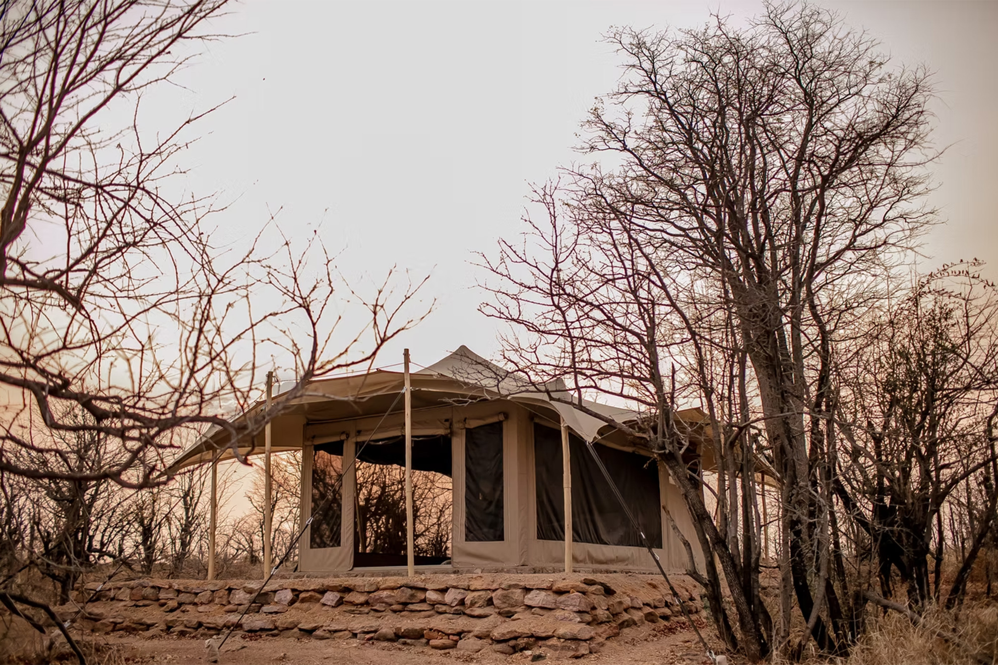 Camp Chitubu, Zelt